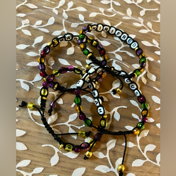 Set of 4 Handmade HOCUS POCUS Themed Beaded Bracelets - Adjustable Size - Picture 7 of 8